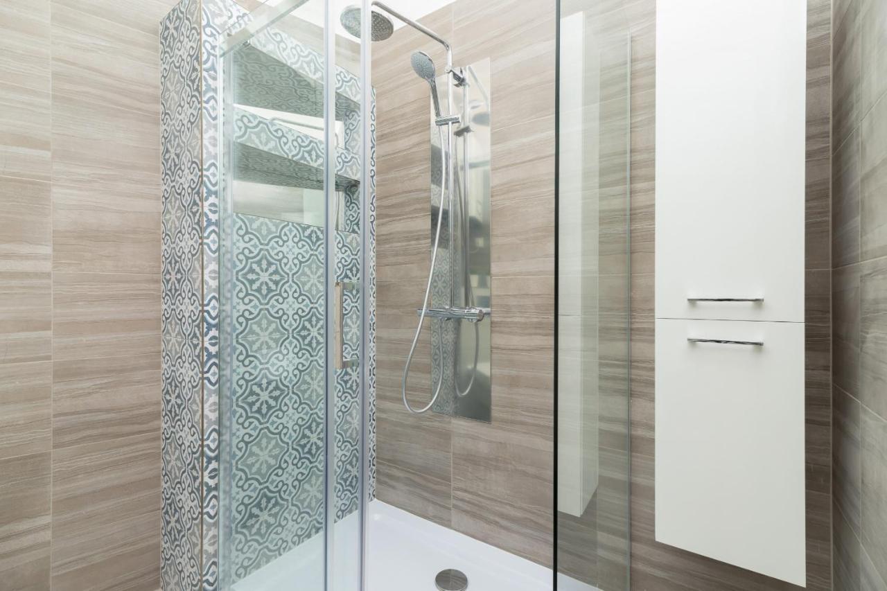 Perla Starego Miasta Kamienica Czapskich By Noclegi Renters Krakow Bagian luar foto